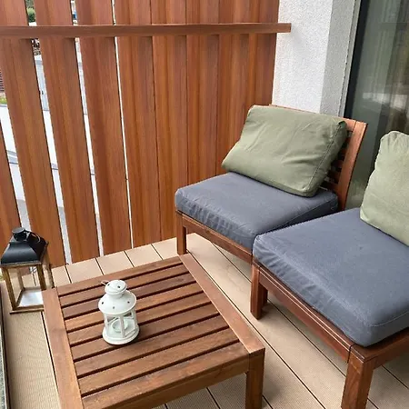 1ive4hil/on Appartement *