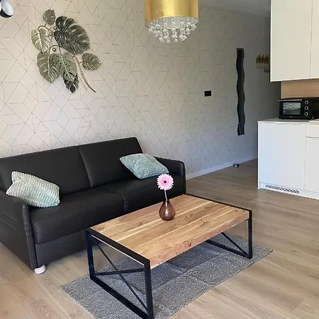 1ive4hil/on Appartement *