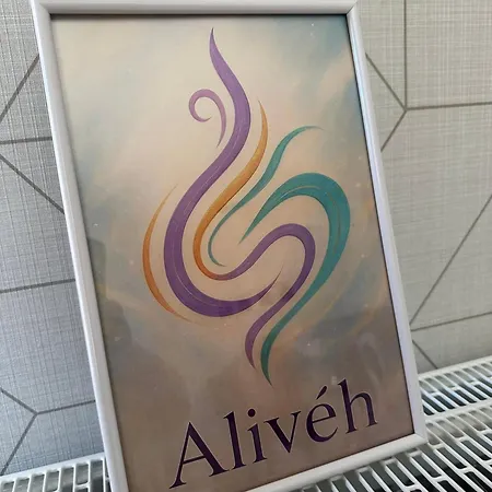 1ive4hil/on Appartement *